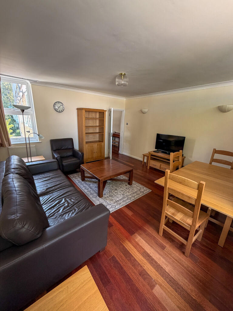 2 bed Apartment for rent in Chiswick. From The Online Letting Agents Ltd - Bury St Edmunds