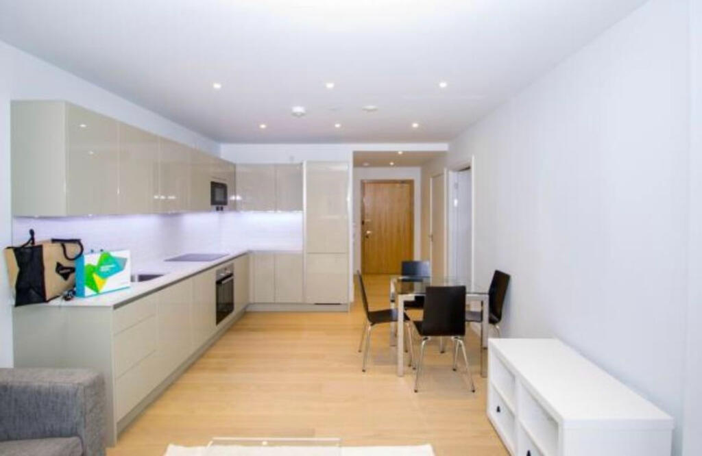 1 bed Apartment for rent in Bermondsey. From The Online Letting Agents Ltd - Bury St Edmunds 1 bed Apartment for rent in Bermondsey. From The Online Letting Agents Ltd - Bury St Edmunds
