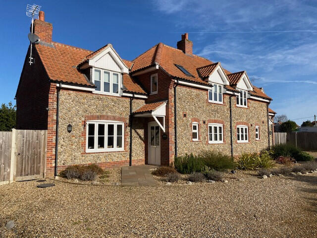 3 bed Semi Detached for rent in Holt. From The Online Letting Agents Ltd - Bury St Edmunds