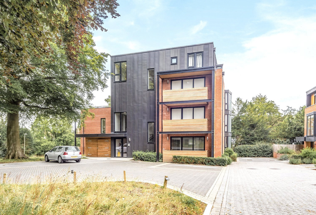2 bed Apartment for rent in Harestock. From The Online Letting Agents Ltd - Bury St Edmunds