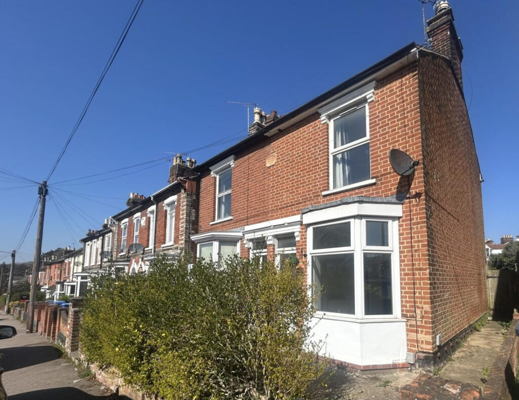 2 bed Semi Detached for rent in Ipswich. From The Online Letting Agents Ltd - Bury St Edmunds 2 bed Semi Detached for rent in Ipswich. From The Online Letting Agents Ltd - Bury St Edmunds