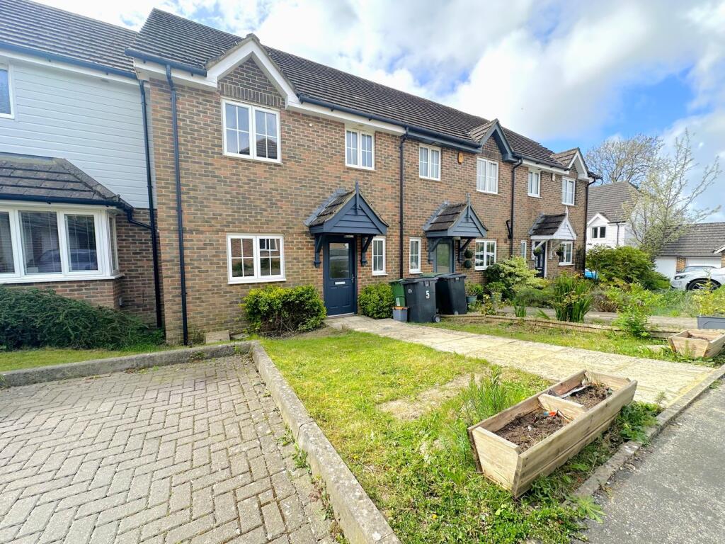 3 bed Mid Terraced House for rent in Westfield. From The Property Cafe - Bexhill on Sea