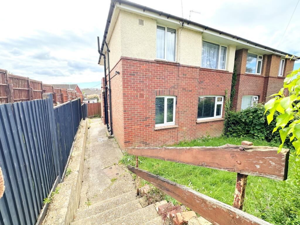 2 bed House (unspecified) for rent in Hastings. From The Property Cafe - Bexhill on Sea 2 bed House (unspecified) for rent in Hastings. From The Property Cafe - Bexhill on Sea