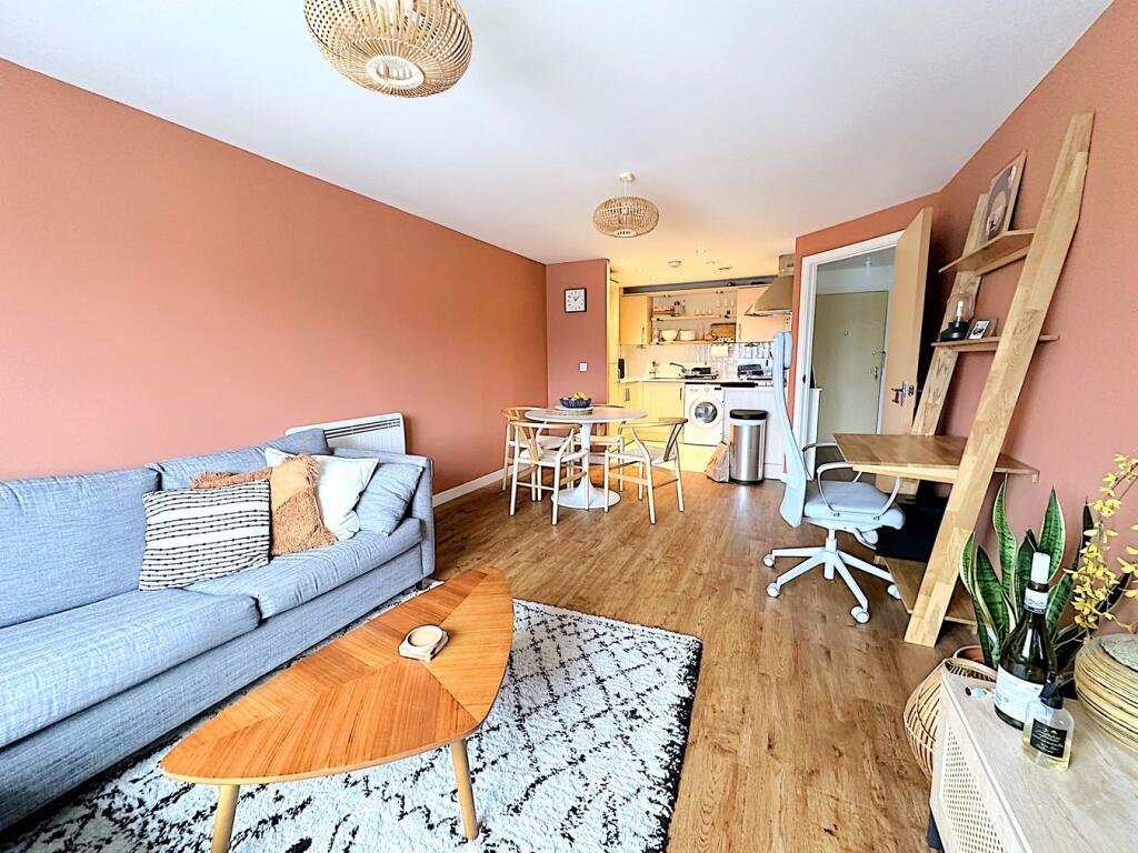 2 bed Apartment for rent in Eastbourne. From The Property Cafe - Bexhill on Sea 2 bed Apartment for rent in Eastbourne. From The Property Cafe - Bexhill on Sea