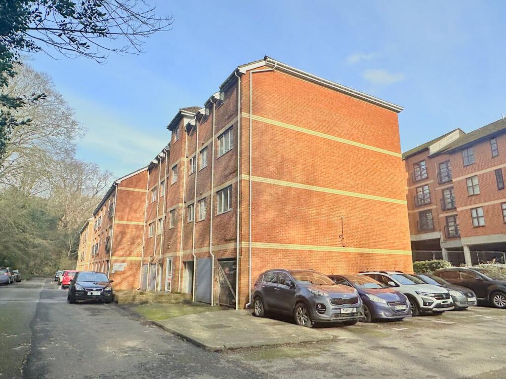 2 bed Apartment for rent in Hastings. From The Property Cafe - Bexhill on Sea