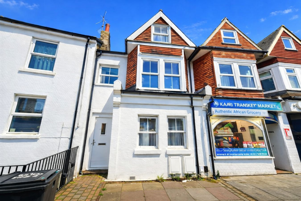 1 bed Annexe for rent in Eastbourne. From The Property Cafe - Bexhill on Sea 1 bed Annexe for rent in Eastbourne. From The Property Cafe - Bexhill on Sea