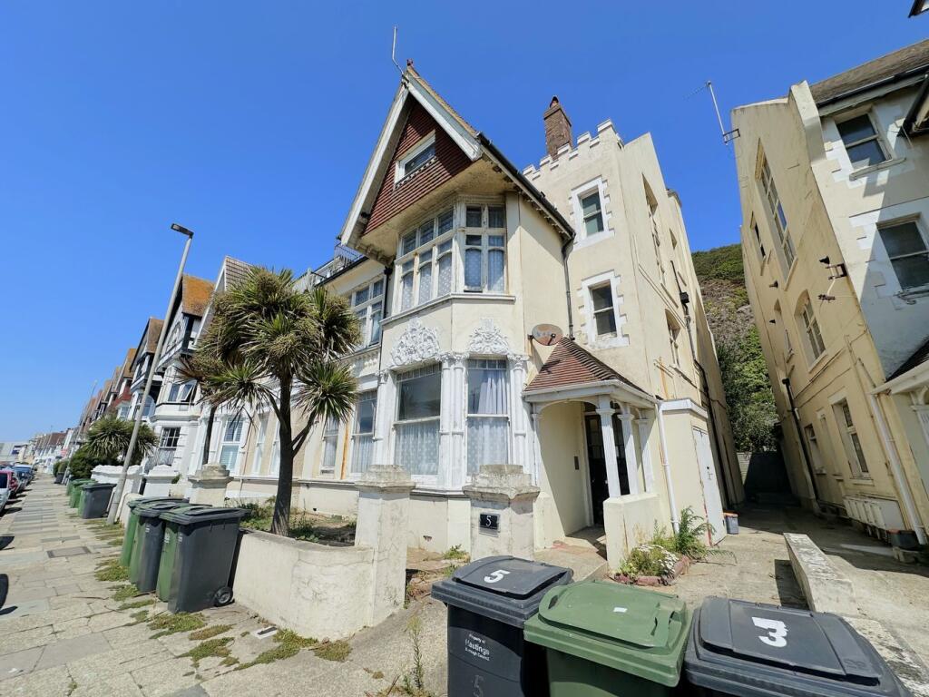 3 bed 1st Floor Flat for rent in Hastings. From The Property Cafe - Bexhill on Sea 3 bed 1st Floor Flat for rent in Hastings. From The Property Cafe - Bexhill on Sea