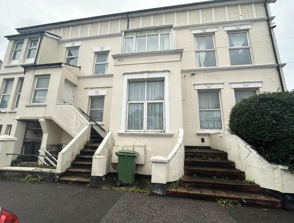 2 bed 1st Floor Flat for rent in Lunsford's Cross. From The Property Cafe - Bexhill on Sea 2 bed 1st Floor Flat for rent in Lunsford's Cross. From The Property Cafe - Bexhill on Sea