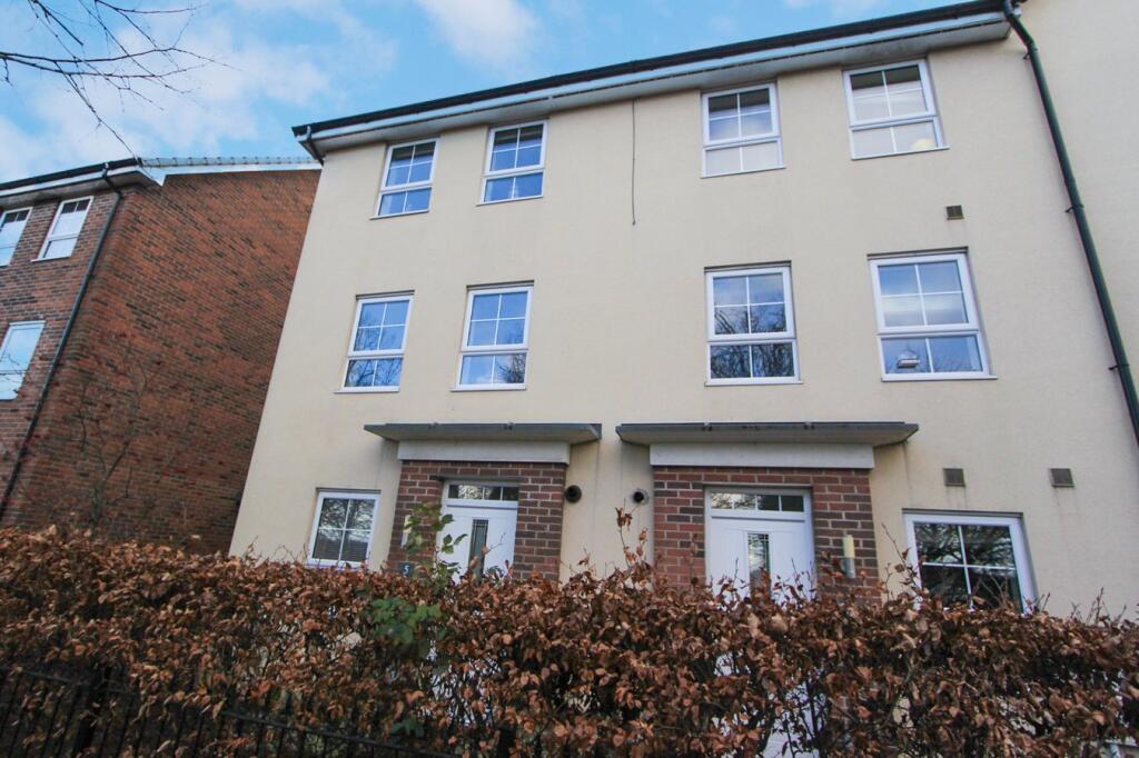 3 bed Mid Terraced House for rent in Doncaster. From The Property Hive - Bessacarr