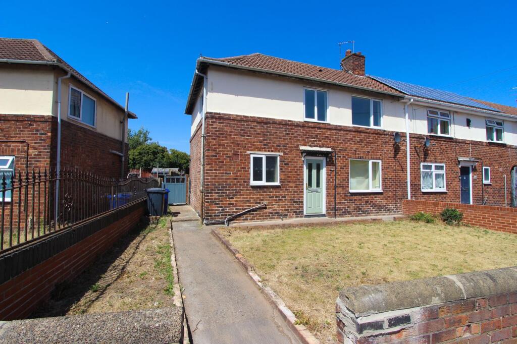 3 bed End of Terrace for rent in New Rossington. From The Property Hive - Bessacarr
