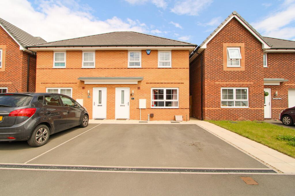3 bed Semi Detached for rent in New Rossington. From The Property Hive - Bessacarr 3 bed Semi Detached for rent in New Rossington. From The Property Hive - Bessacarr