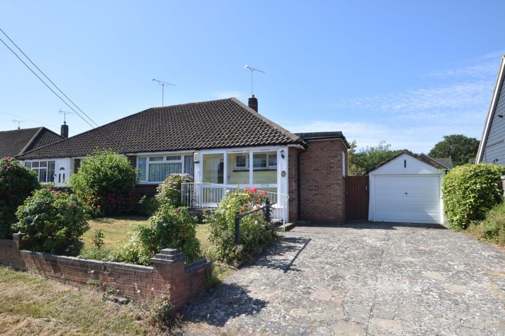 3 bed Semi-detached bungalow for rent in Billericay. From The Property Specialists - Billericay