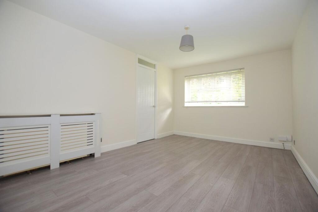 1 bed 1st Floor Flat for rent in Billericay. From The Property Specialists - Billericay