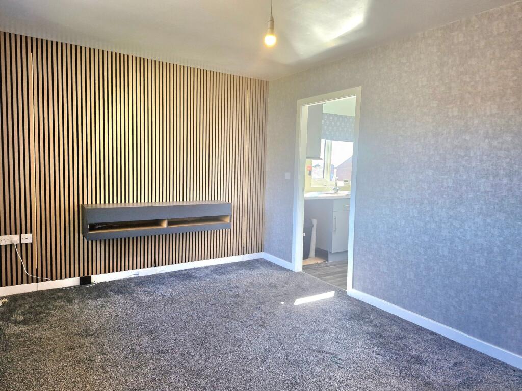 2 bed 1st Floor Flat for rent in Bolton. From The Purple Property Shop - Bolton