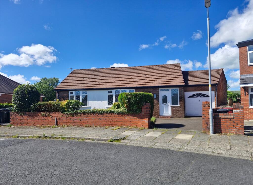 3 bed Detached bungalow for rent in Bolton. From The Purple Property Shop - Bolton 3 bed Detached bungalow for rent in Bolton. From The Purple Property Shop - Bolton