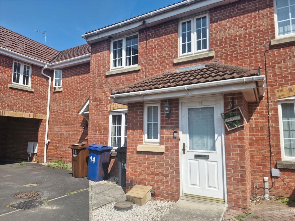 3 bed Mid Terraced House for rent in Bury. From The Purple Property Shop - Bolton 3 bed Mid Terraced House for rent in Bury. From The Purple Property Shop - Bolton