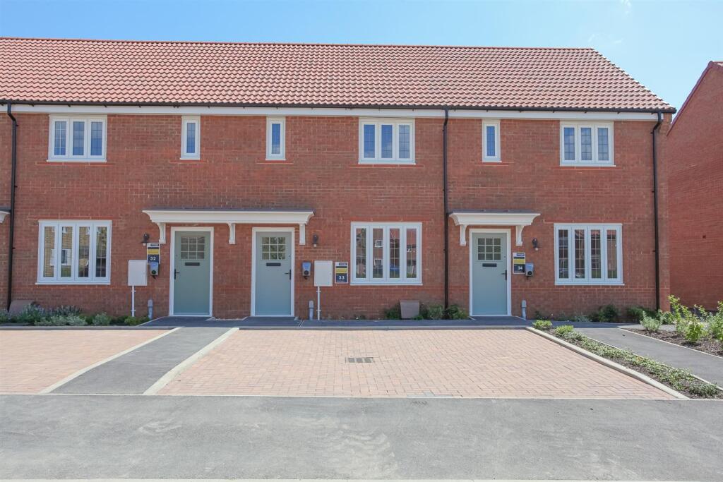 2 bed Mid Terraced House for rent in . From Thomas Merrifield - Abingdon 2 bed Mid Terraced House for rent in . From Thomas Merrifield - Abingdon