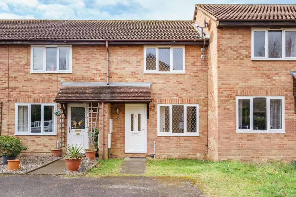 2 bed Mid Terraced House for rent in Bicester. From Thomas Merrifield - Bicester