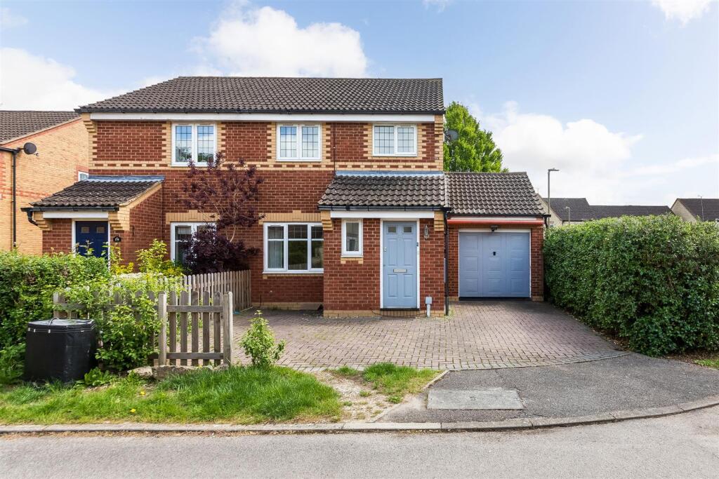 3 bed Semi Detached for rent in Launton. From Thomas Merrifield - Bicester