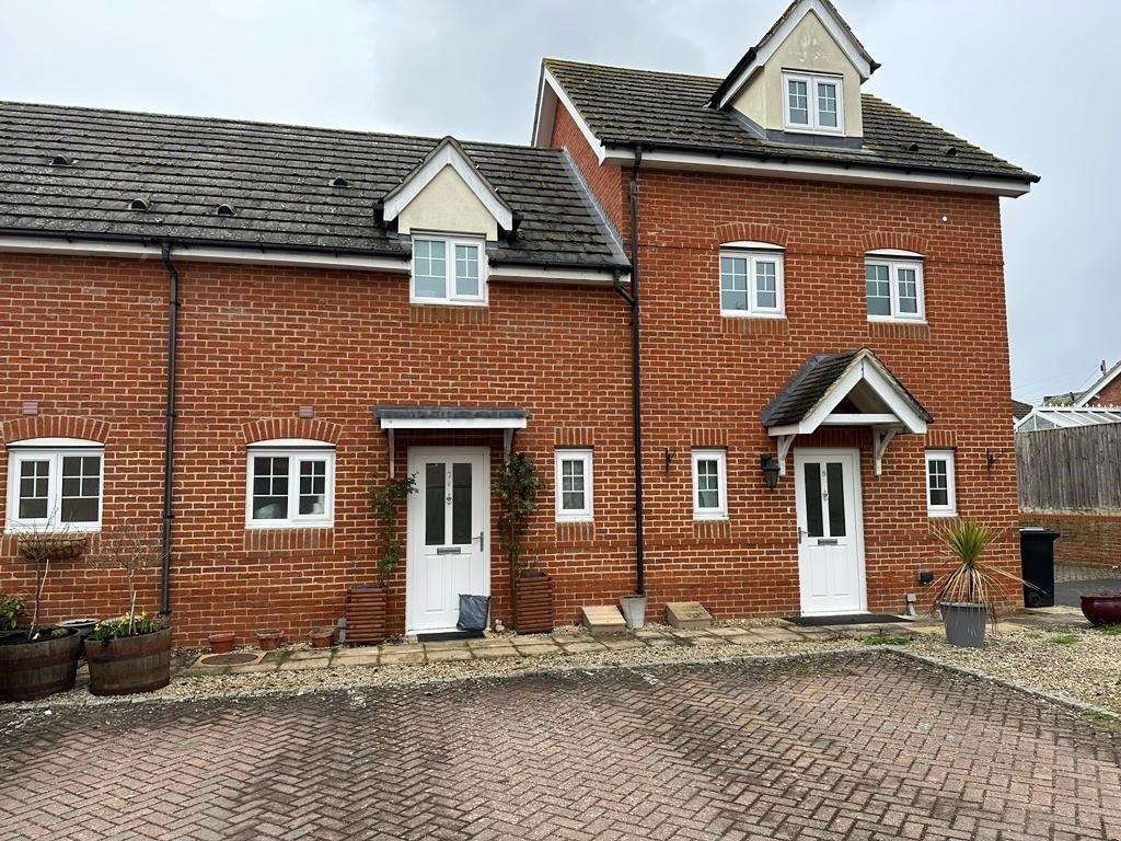 2 bed Mid Terraced House for rent in Didcot. From Thomas Merrifield - Didcot