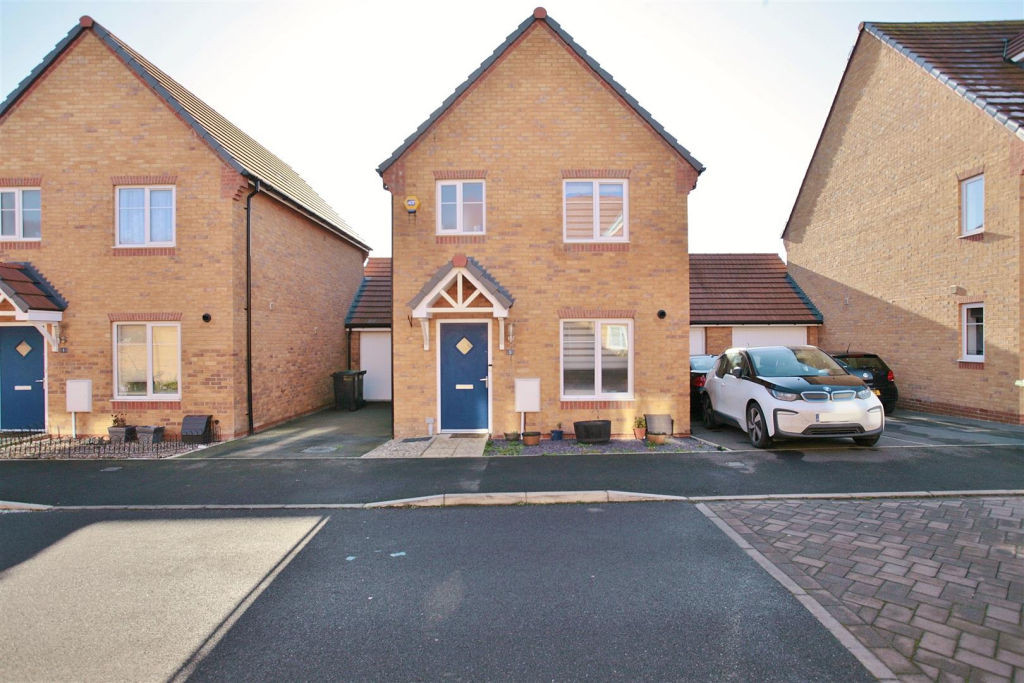 3 bed Detached for rent in Harwell. From Thomas Merrifield - Didcot