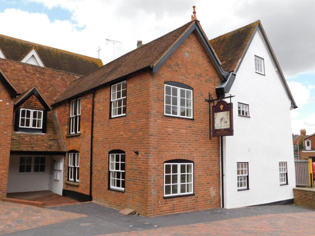 1 bed Apartment for rent in Wantage. From Thomas Merrifield - Grove