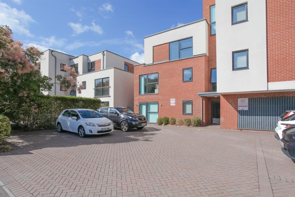 1 bed Apartment for rent in Chawley. From Thomas Merrifield - Oxford