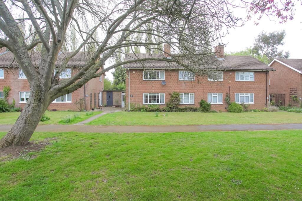 3 bed Semi Detached for rent in Wolvercote. From Thomas Merrifield - Oxford 3 bed Semi Detached for rent in Wolvercote. From Thomas Merrifield - Oxford