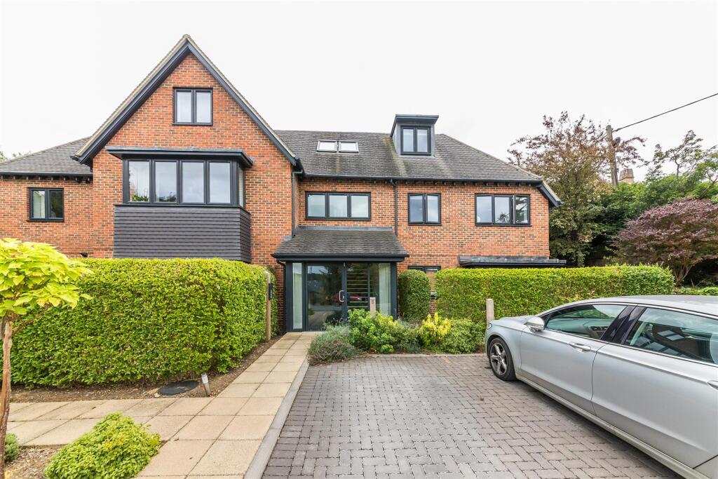 2 bed Apartment for rent in Oxford. From Thomas Merrifield - Oxford