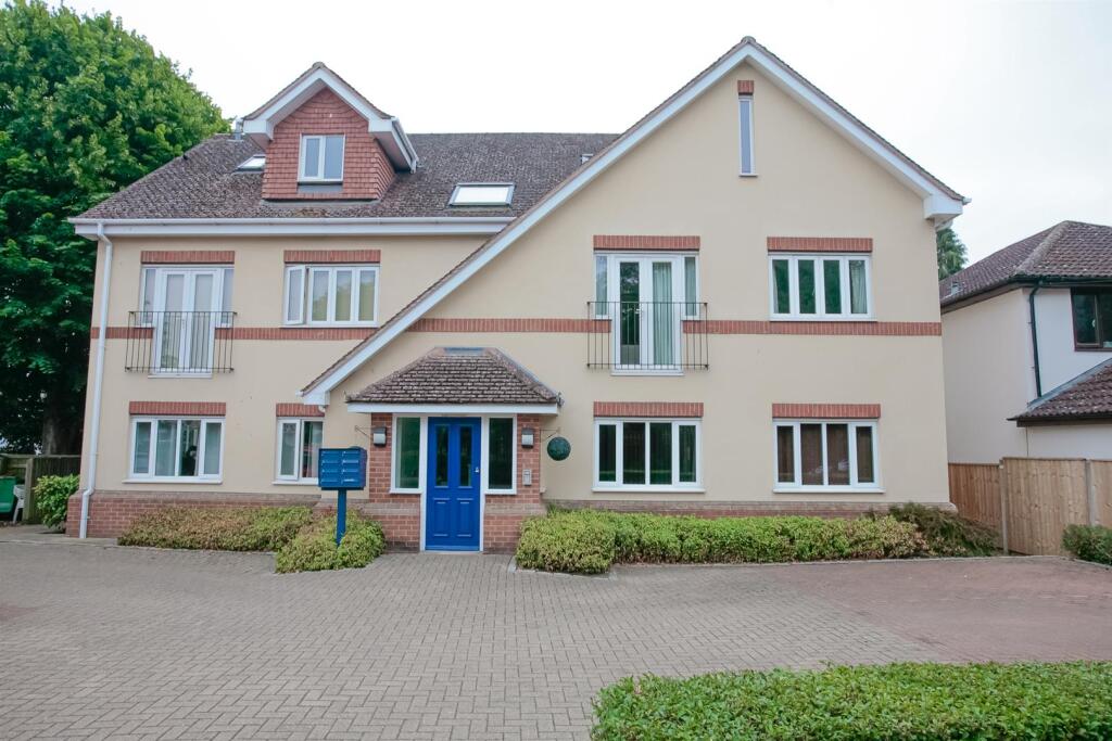 2 bed Apartment for rent in Wolvercote. From Thomas Merrifield - Oxford
