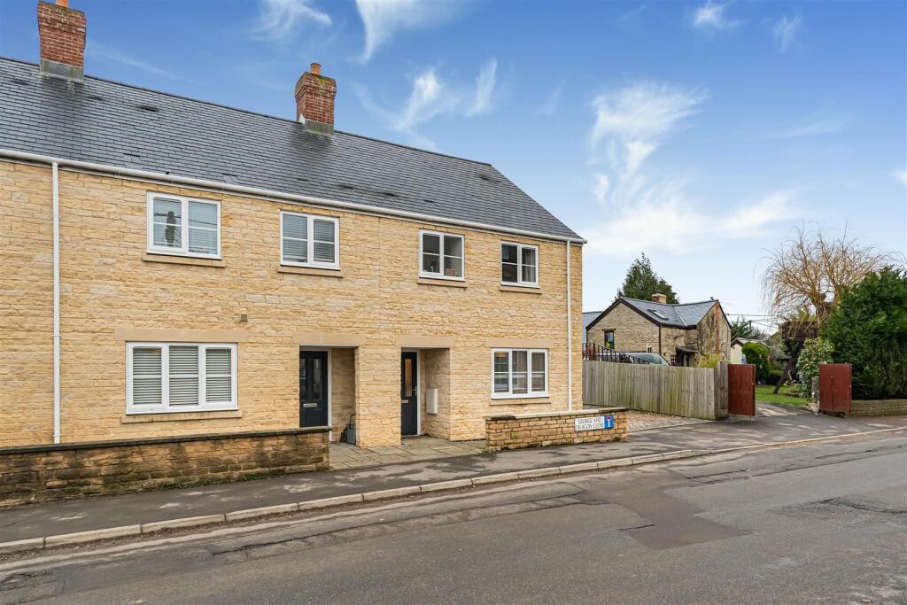 3 bed End of Terrace for rent in Bicester. From Thomas Merrifield - Oxford 3 bed End of Terrace for rent in Bicester. From Thomas Merrifield - Oxford