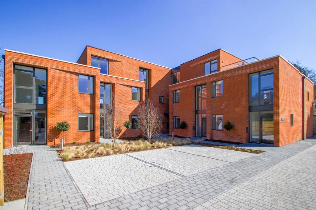 2 bed Apartment for rent in Sandford-on-Thames. From Thomas Merrifield - Oxford