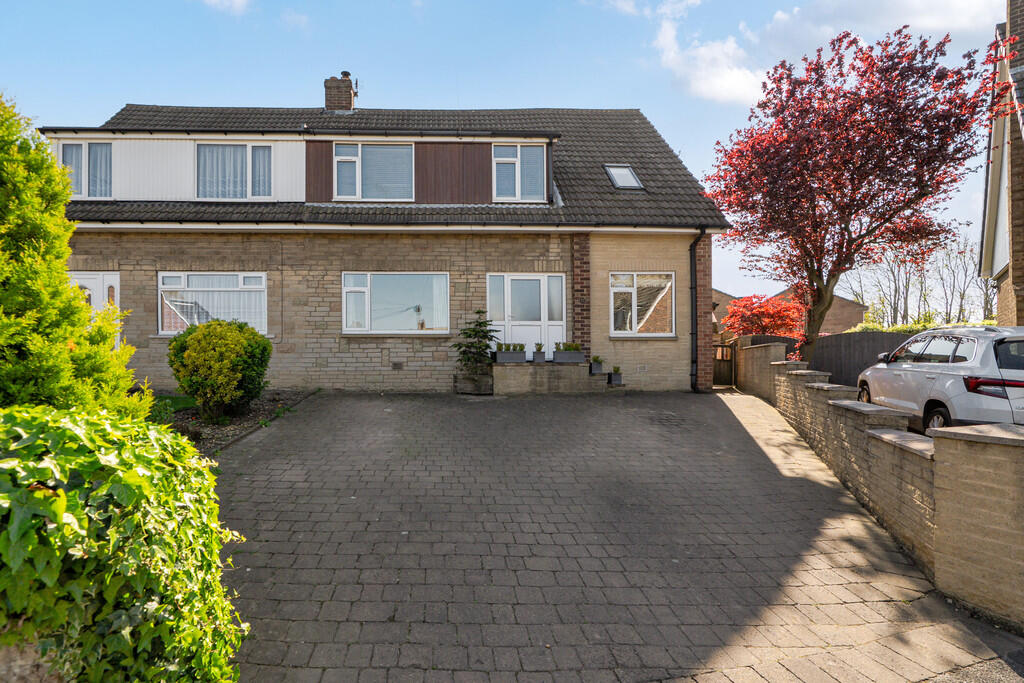 4 bed Semi Detached for rent in Garforth. From Thomlinsons - Wetherby