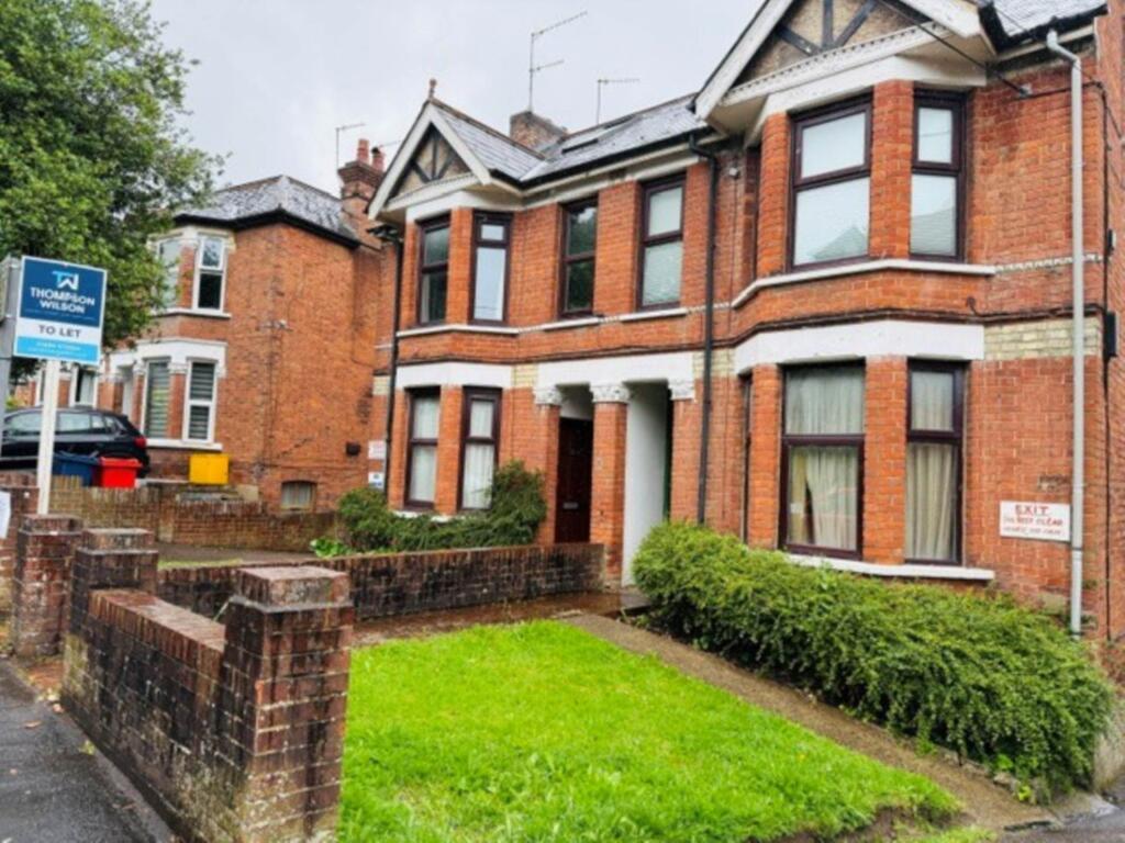 2 bed Annexe for rent in Downley. From Thompson Wilson Estate Agents - High Wycombe 2 bed Annexe for rent in Downley. From Thompson Wilson Estate Agents - High Wycombe
