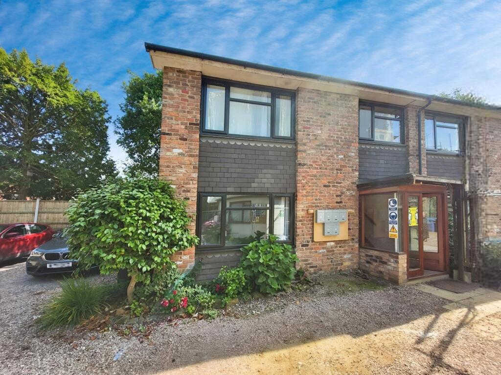 2 bed 1st Floor Flat for rent in Sale. From Thornley Groves - Sale