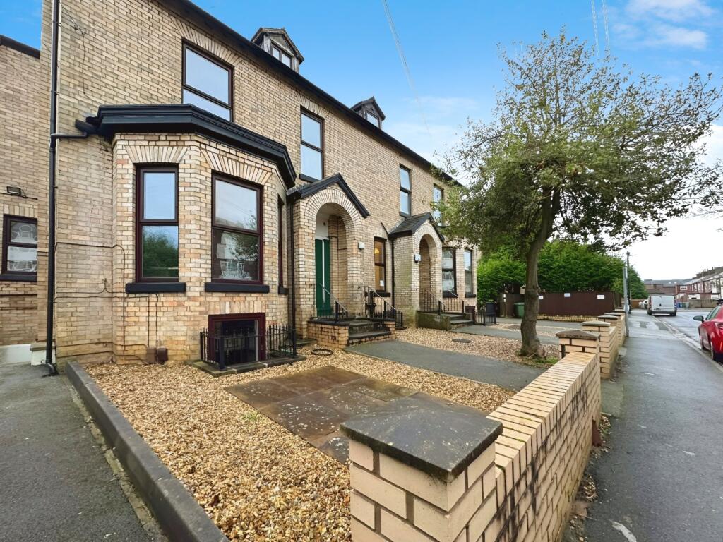 1 bed 1st Floor Flat for rent in Sale. From Thornley Groves - Sale 1 bed 1st Floor Flat for rent in Sale. From Thornley Groves - Sale