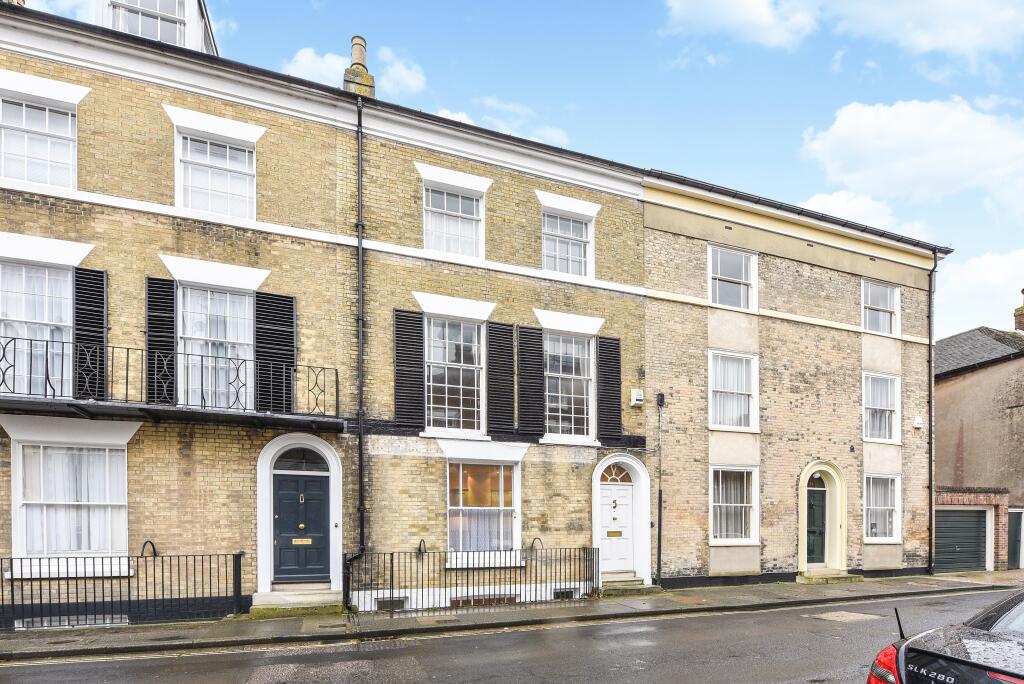 4 bed Mid Terraced House for rent in Chichester. From Tod Anstee - Chichester