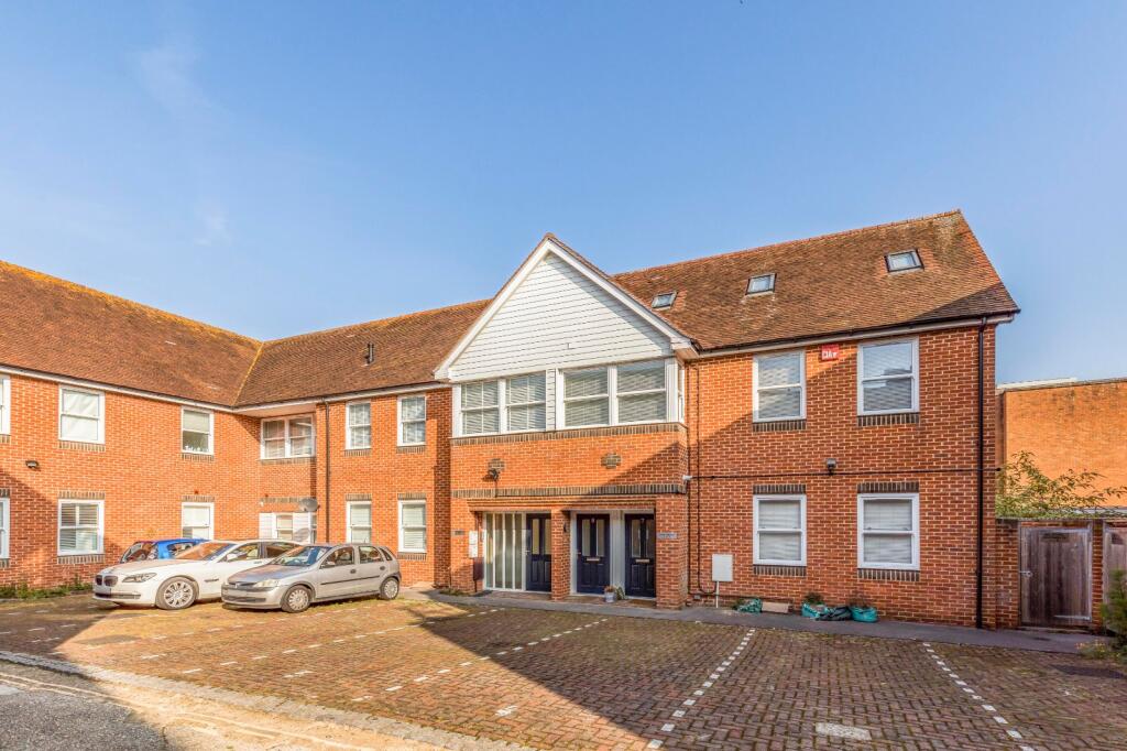 2 bed Apartment for rent in Chichester. From Tod Anstee - Chichester