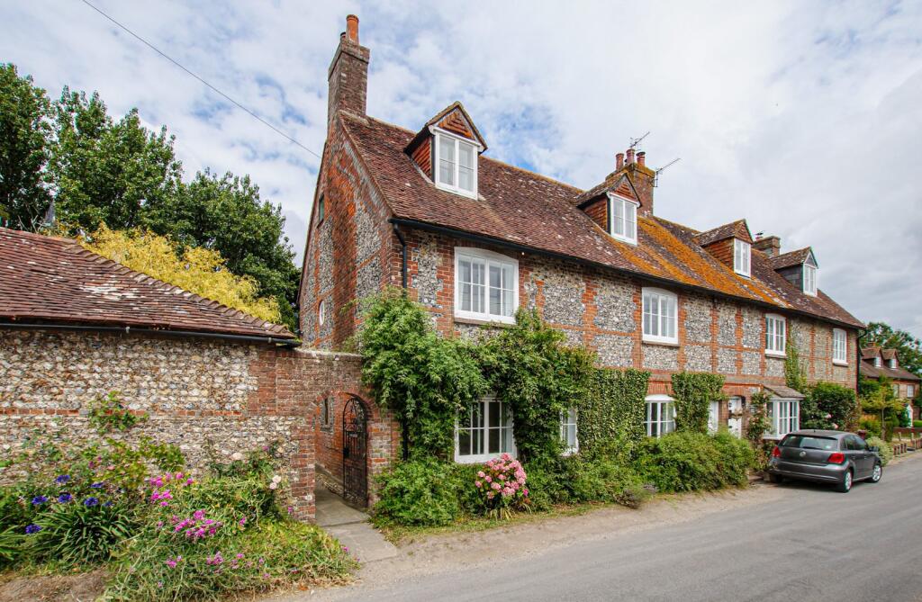4 bed End of Terrace for rent in West Stoke. From Tod Anstee - Chichester 4 bed End of Terrace for rent in West Stoke. From Tod Anstee - Chichester