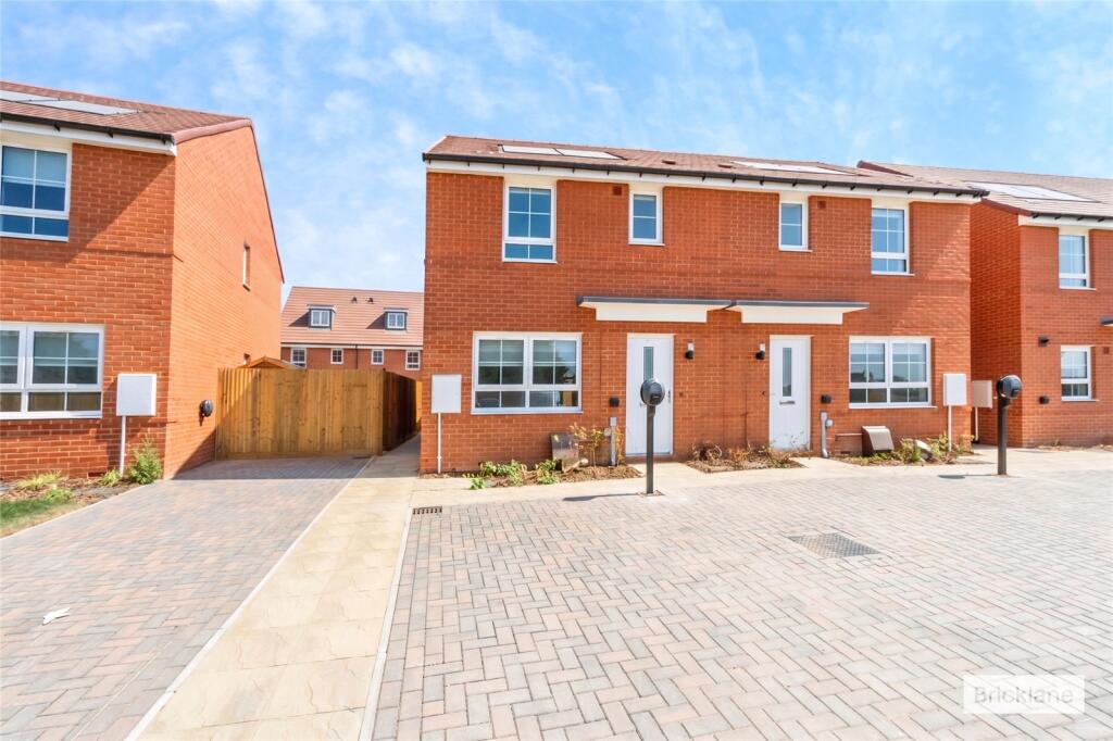 3 bed Semi Detached for rent in . From Tod Anstee - Chichester