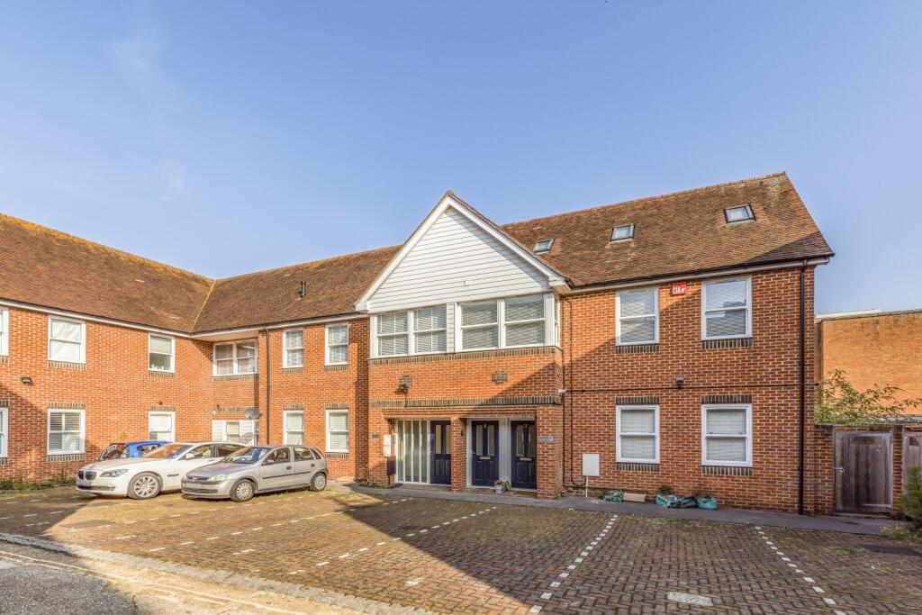 2 bed Apartment for rent in Chichester. From Tod Anstee - Chichester 2 bed Apartment for rent in Chichester. From Tod Anstee - Chichester