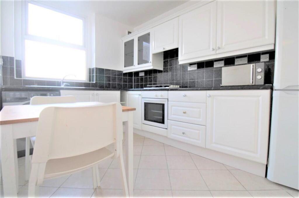 1 bed 1st Floor Flat for rent in Southgate. From Tower Estates - Palmers Green