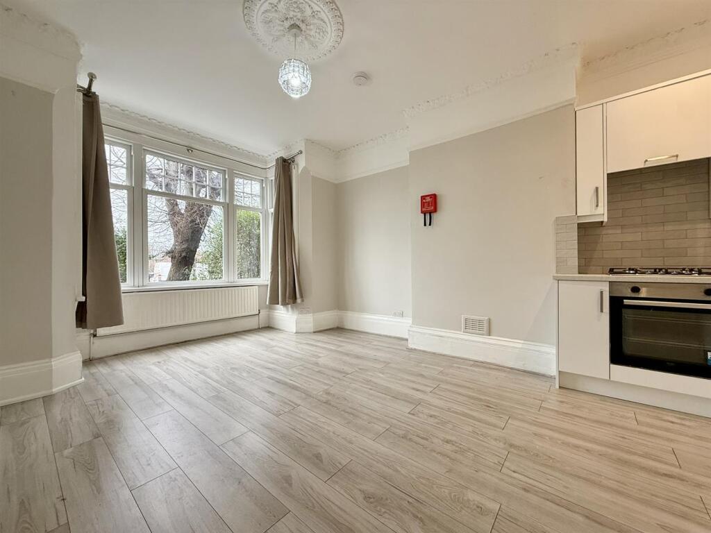 0 bed Studio for rent in London. From Tower Estates - Palmers Green