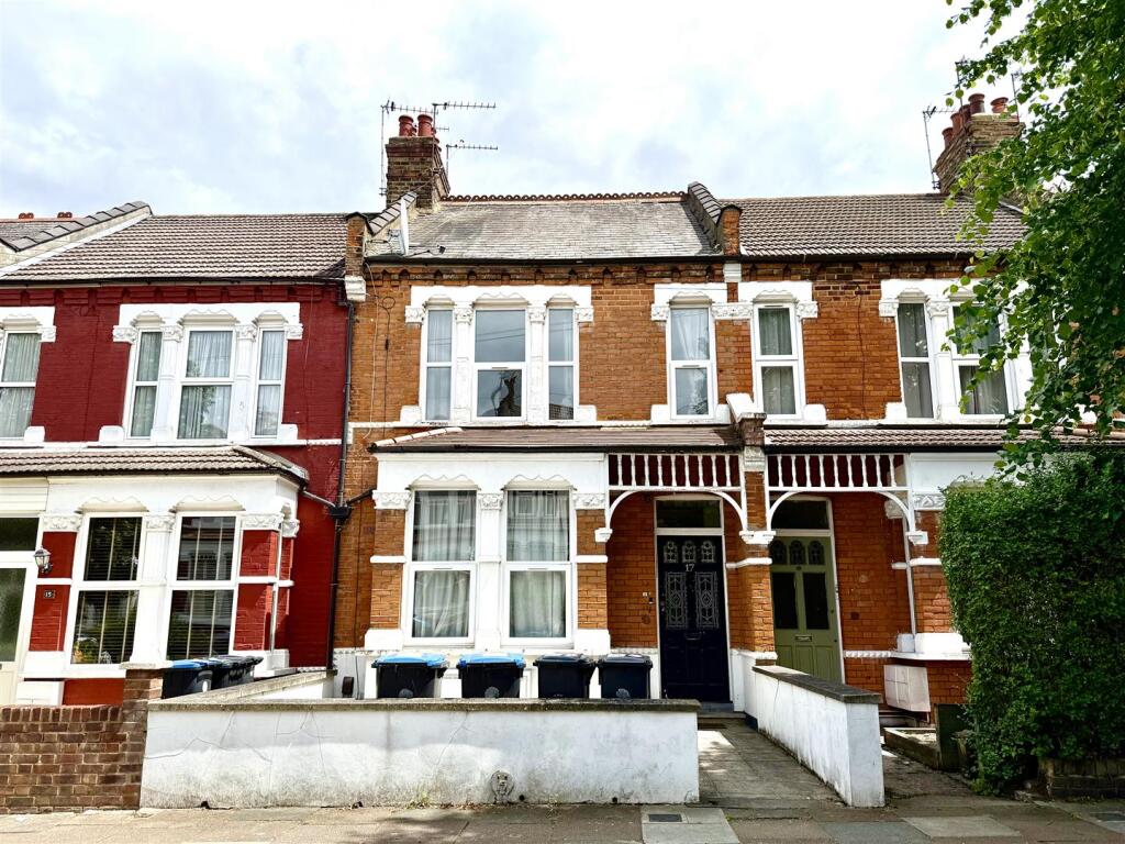 2 bed 1st Floor Flat for rent in London. From Tower Estates - Palmers Green