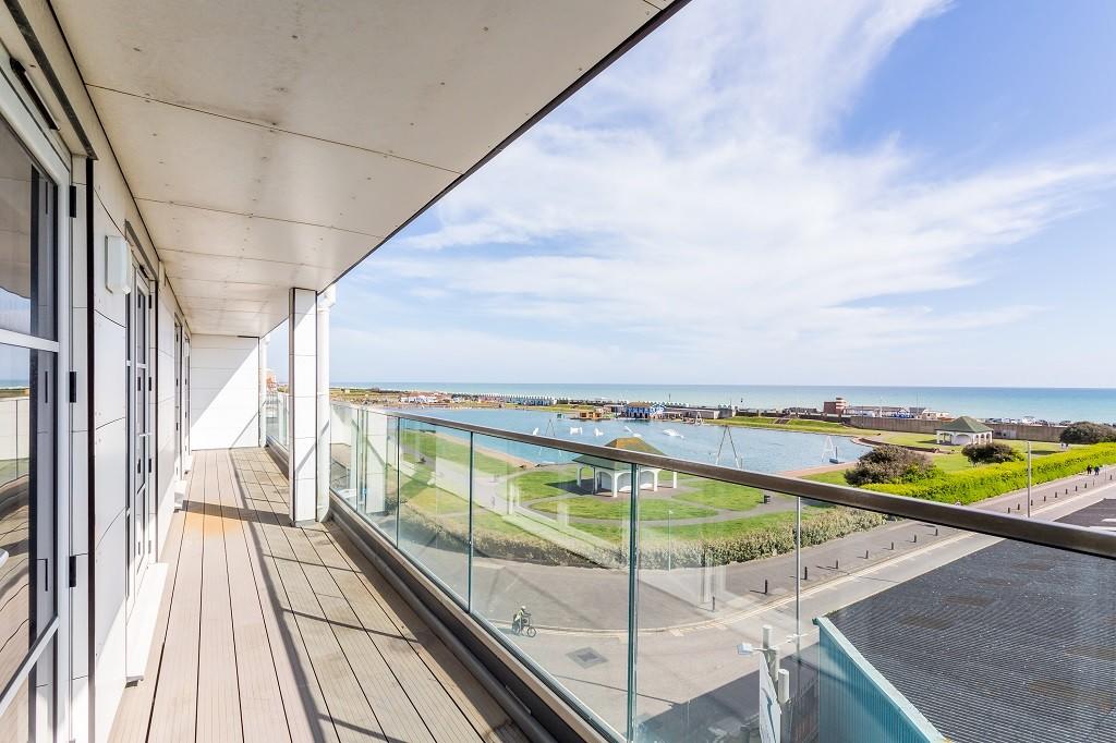 2 bed Apartment for rent in Portslade-by-Sea. From Town and City Residential Lettings - Hove