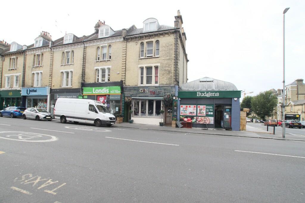 2 bed 1st Floor Flat for rent in Brighton and Hove. From Town and City Residential Lettings - Hove
