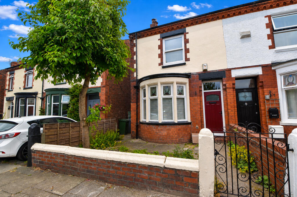 3 bed Semi Detached for rent in Urmston. From Trading Places - Urmston 3 bed Semi Detached for rent in Urmston. From Trading Places - Urmston