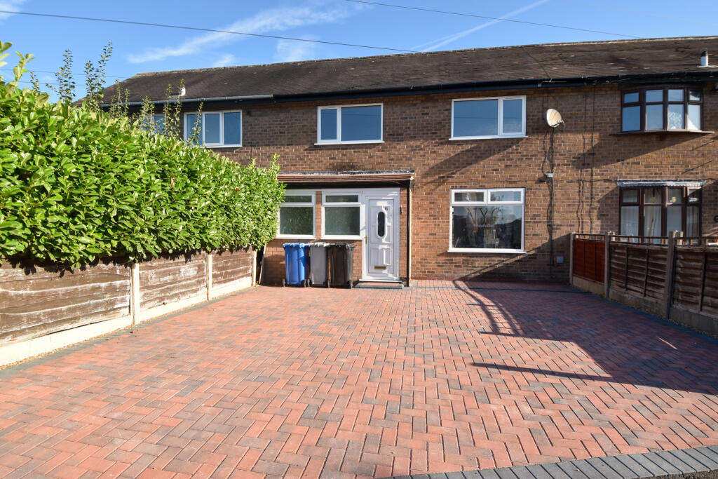 3 bed Mid Terraced House for rent in Partington. From Trading Places - Urmston 3 bed Mid Terraced House for rent in Partington. From Trading Places - Urmston