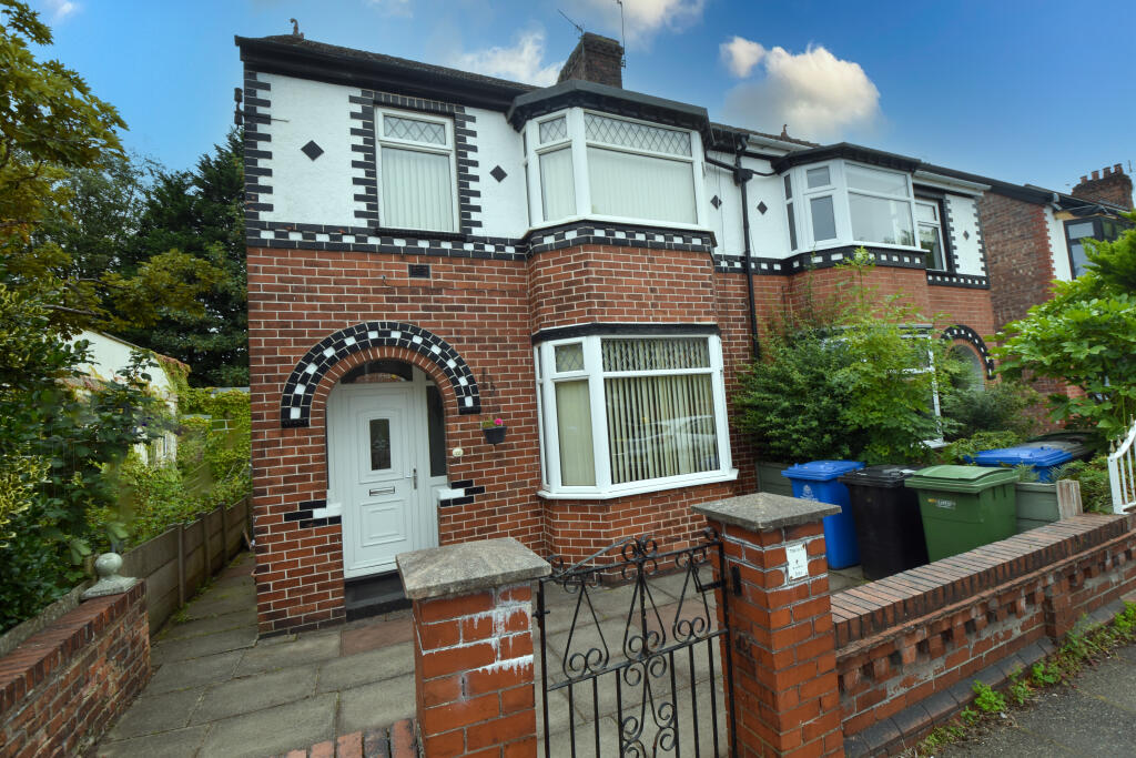 3 bed Semi Detached for rent in Urmston. From Trading Places - Urmston