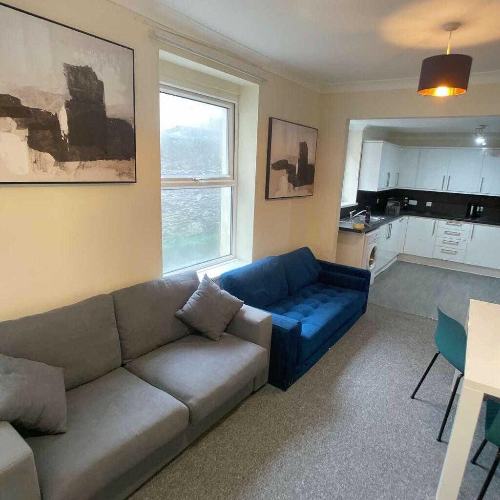6 bed Mid Terraced House for rent in Plymouth. From Unity Lets - Plymouth
